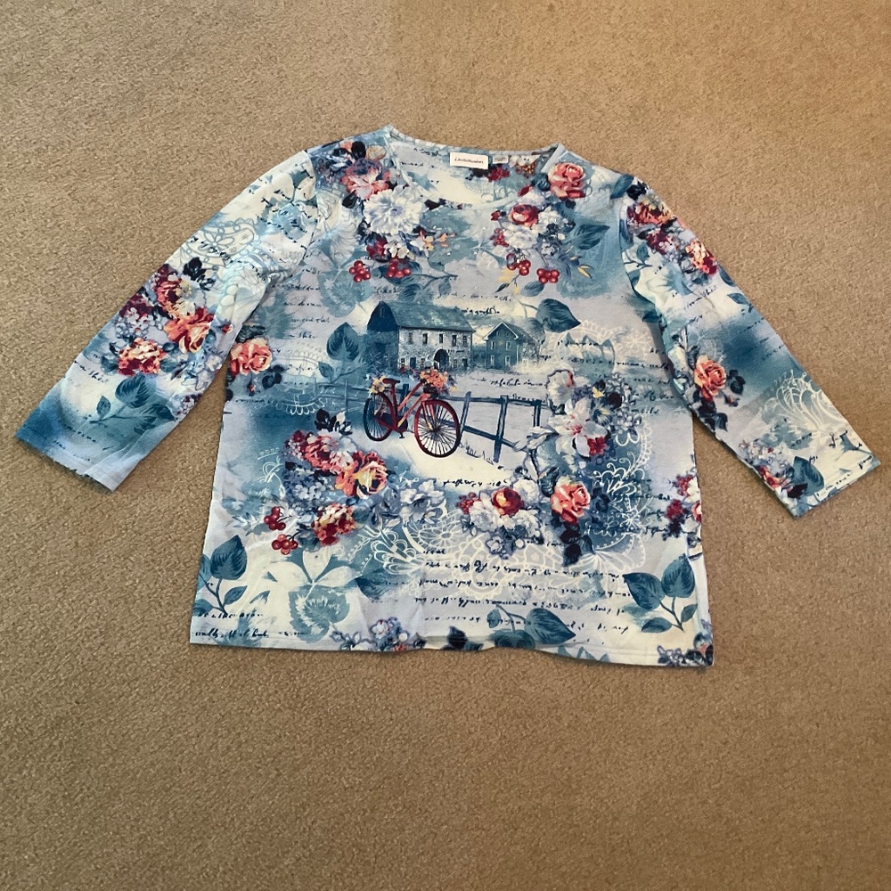 size XL, bust up to 44" inches, beautiful cottage core shirt, new condition - Picture 2 of 10